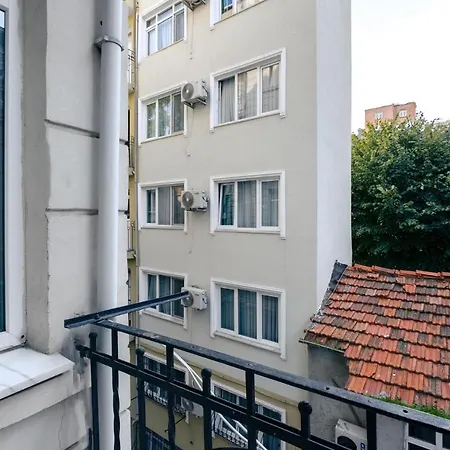 Flat With Balcony 8 Min To Istiklal Avenue Lejlighed *