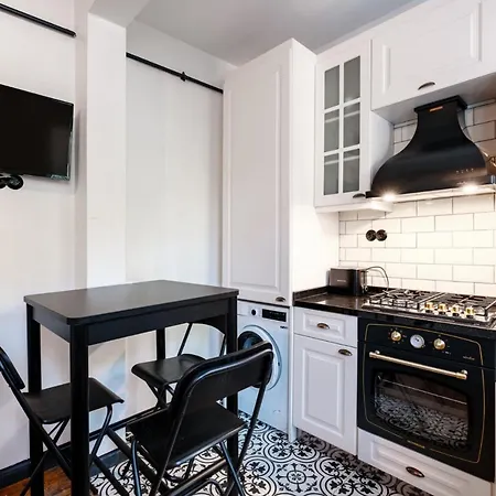 Flat With Balcony 8 Min To Istiklal Avenue Istambul